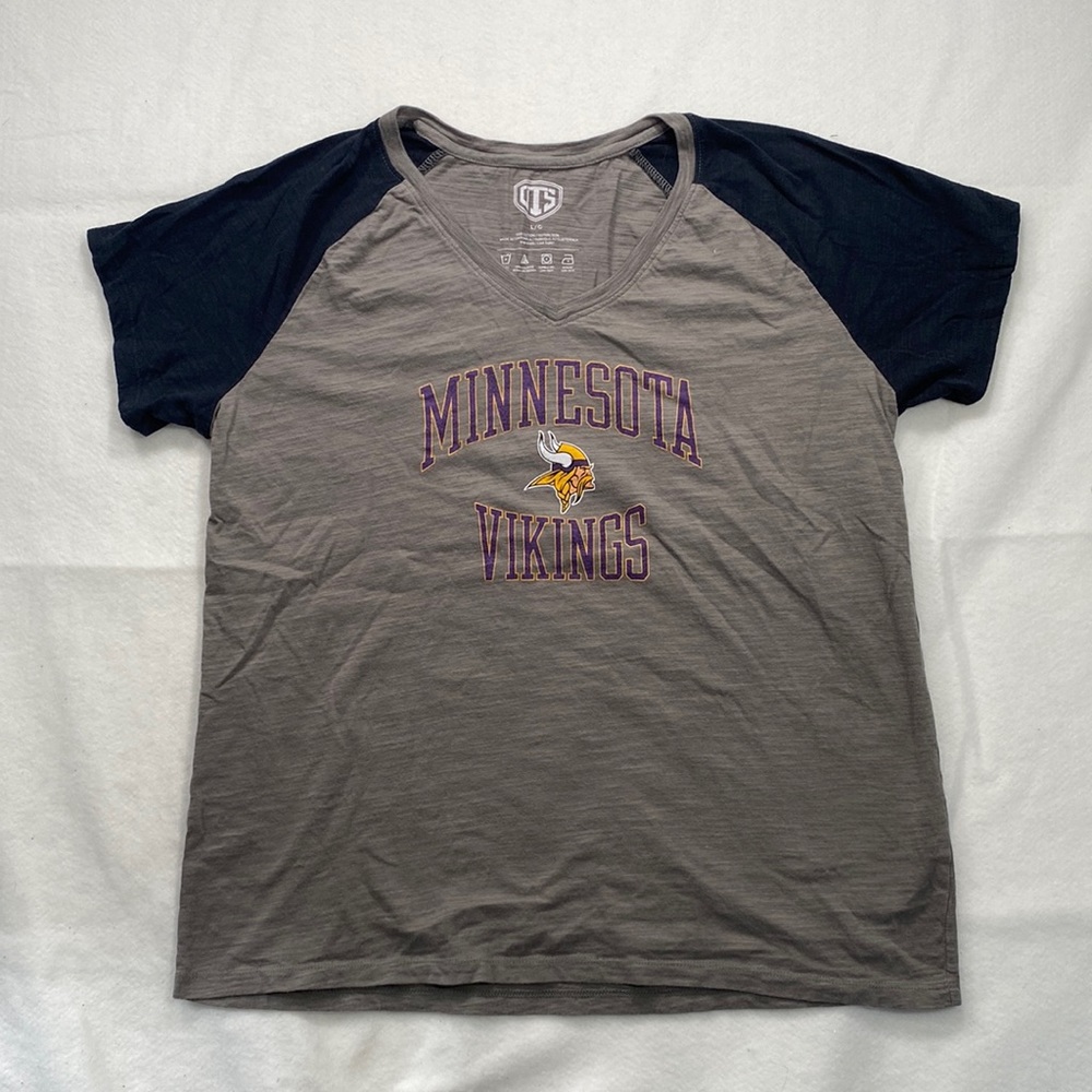 OTS Minnesota Vikings Short Sleeve T Shirt Womens Size L Gray Black NFL Football